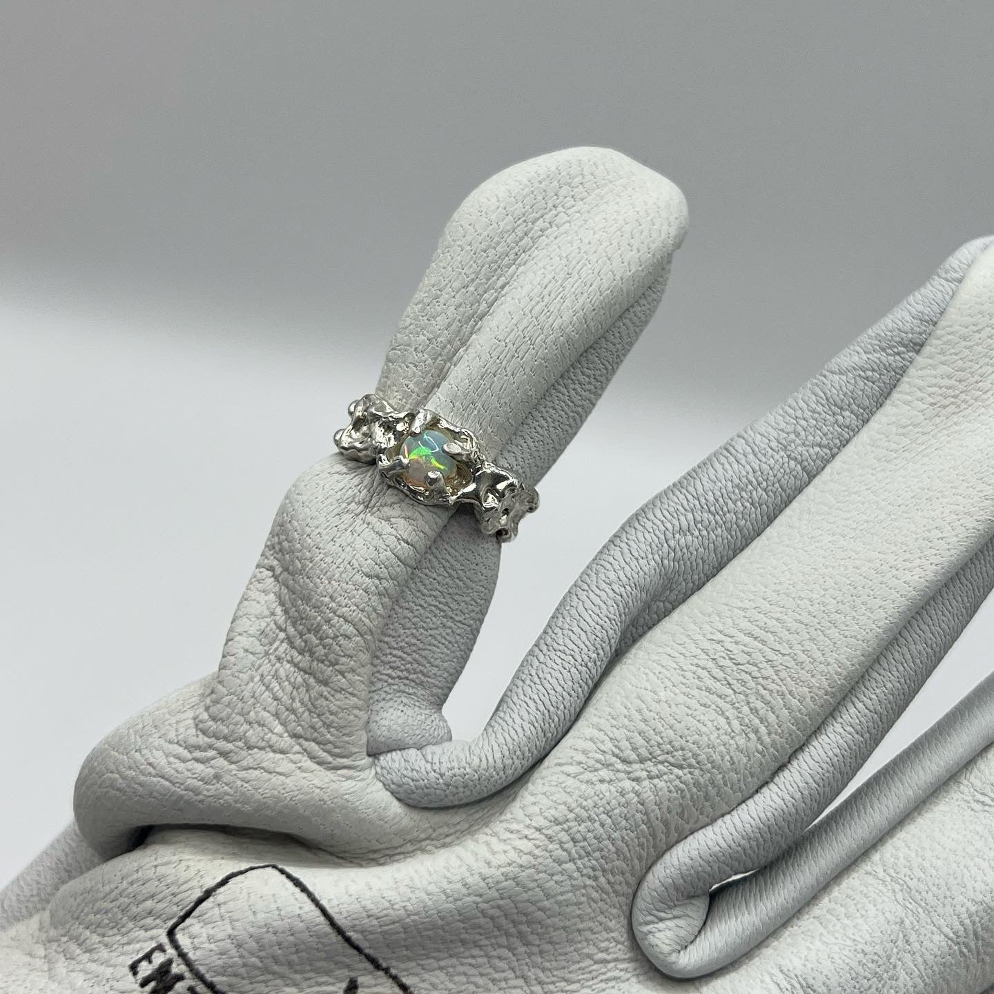 OPAL RING