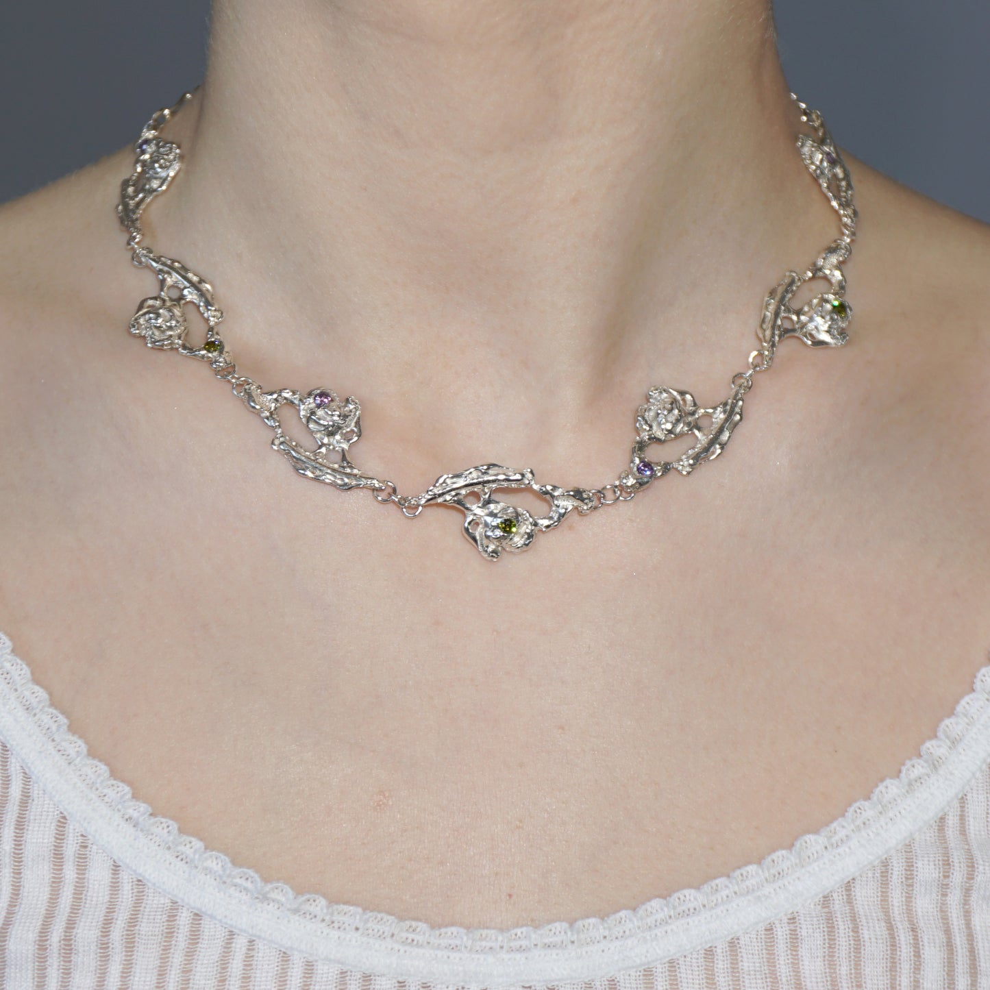 ROSES NECKLACE