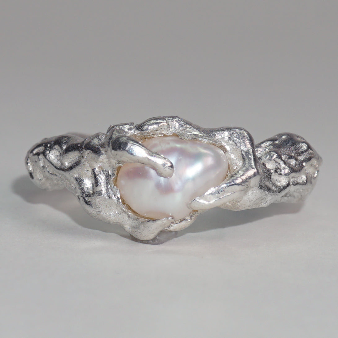PEARL RING