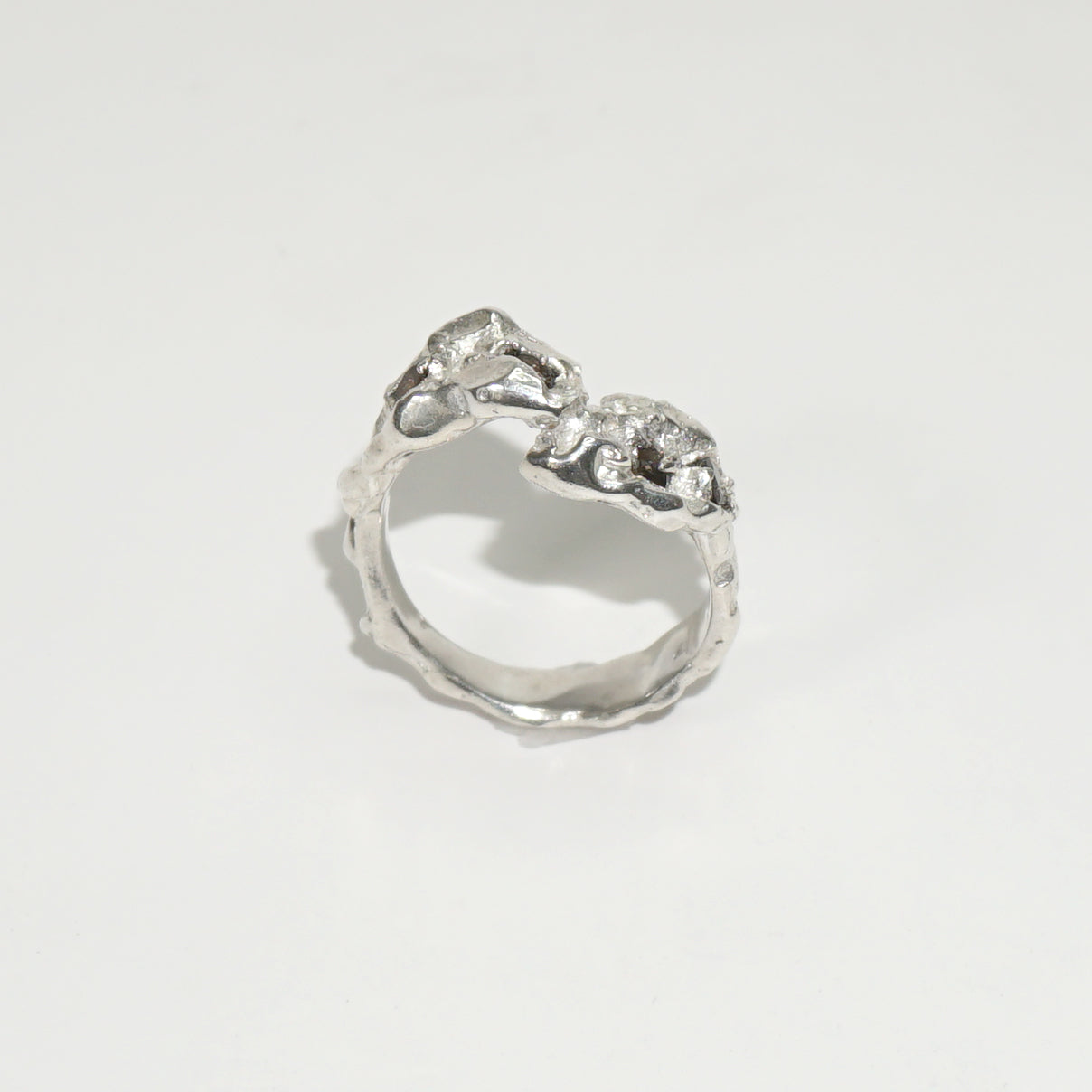 QUARTZ CLIFF RING