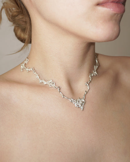 LUNA NECKLACE