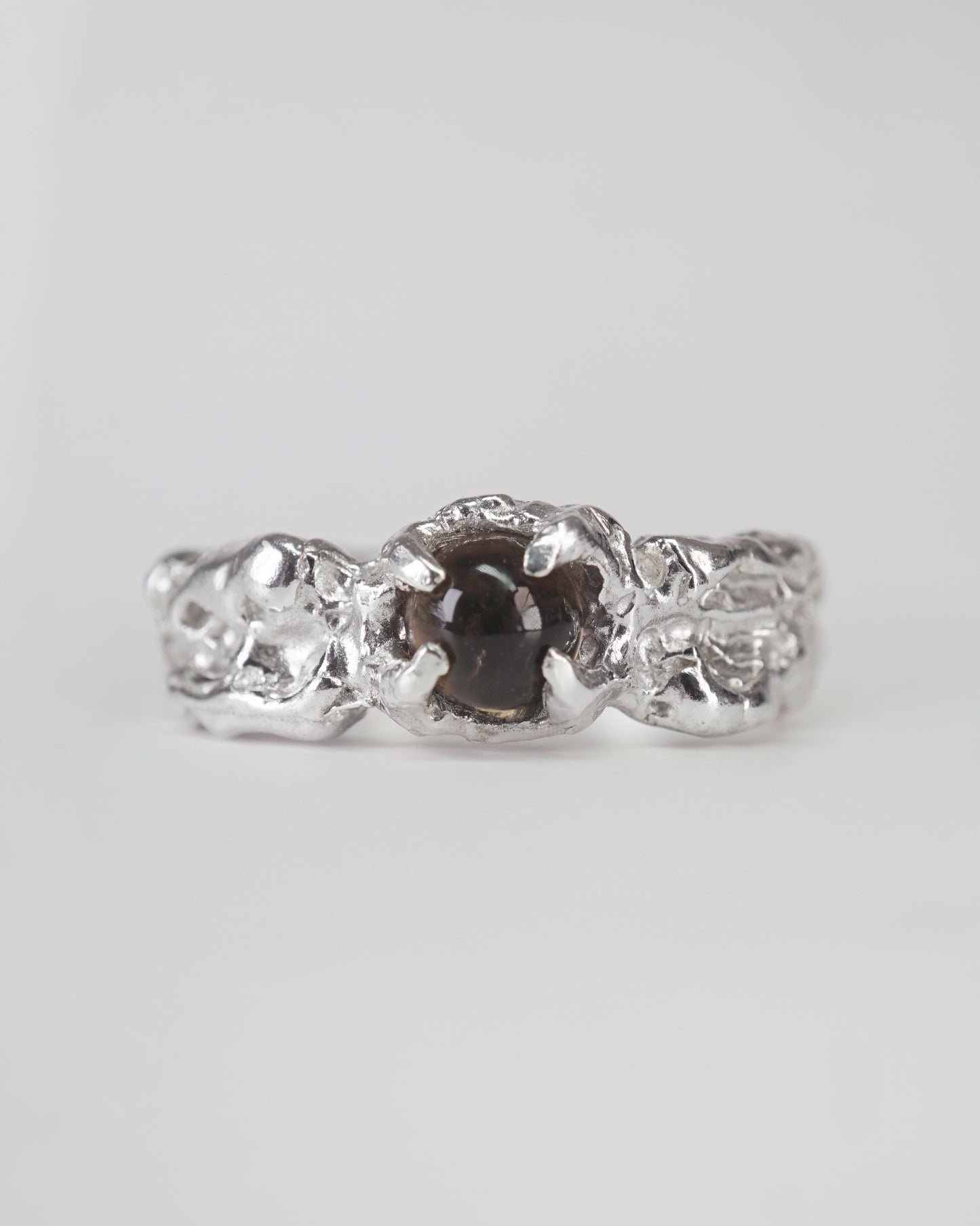 QUARTZ RING