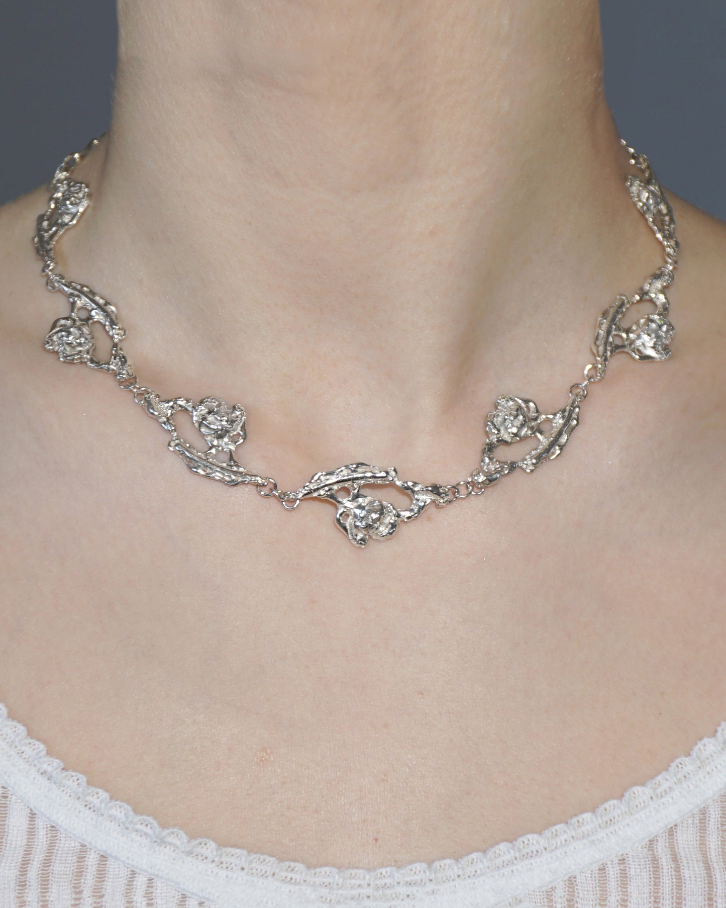ROSE NECKLACE