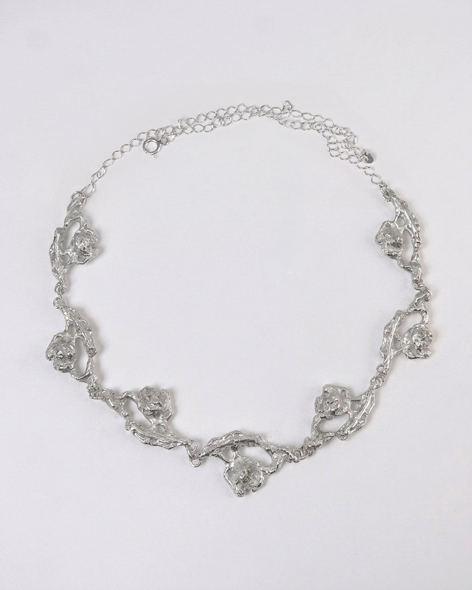 ROSE NECKLACE