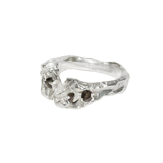 QUARTZ CLIFF RING